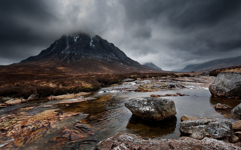 103 - SCOTTISH VOLCANO - BYRNE DAVID - united kingdom.jpg